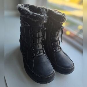 Totes Eve Winter Boots Women’s 9M Black Faux Fur Lined Side Zip Warm